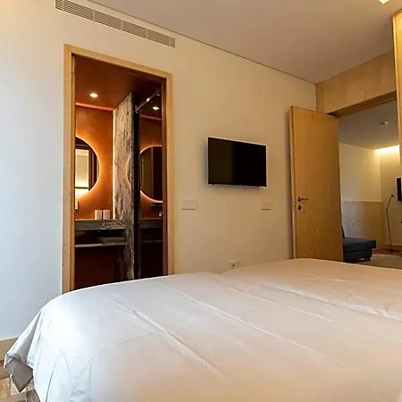 Aparthotel Casa 3 - Os Lugares De Castraleuca 4*